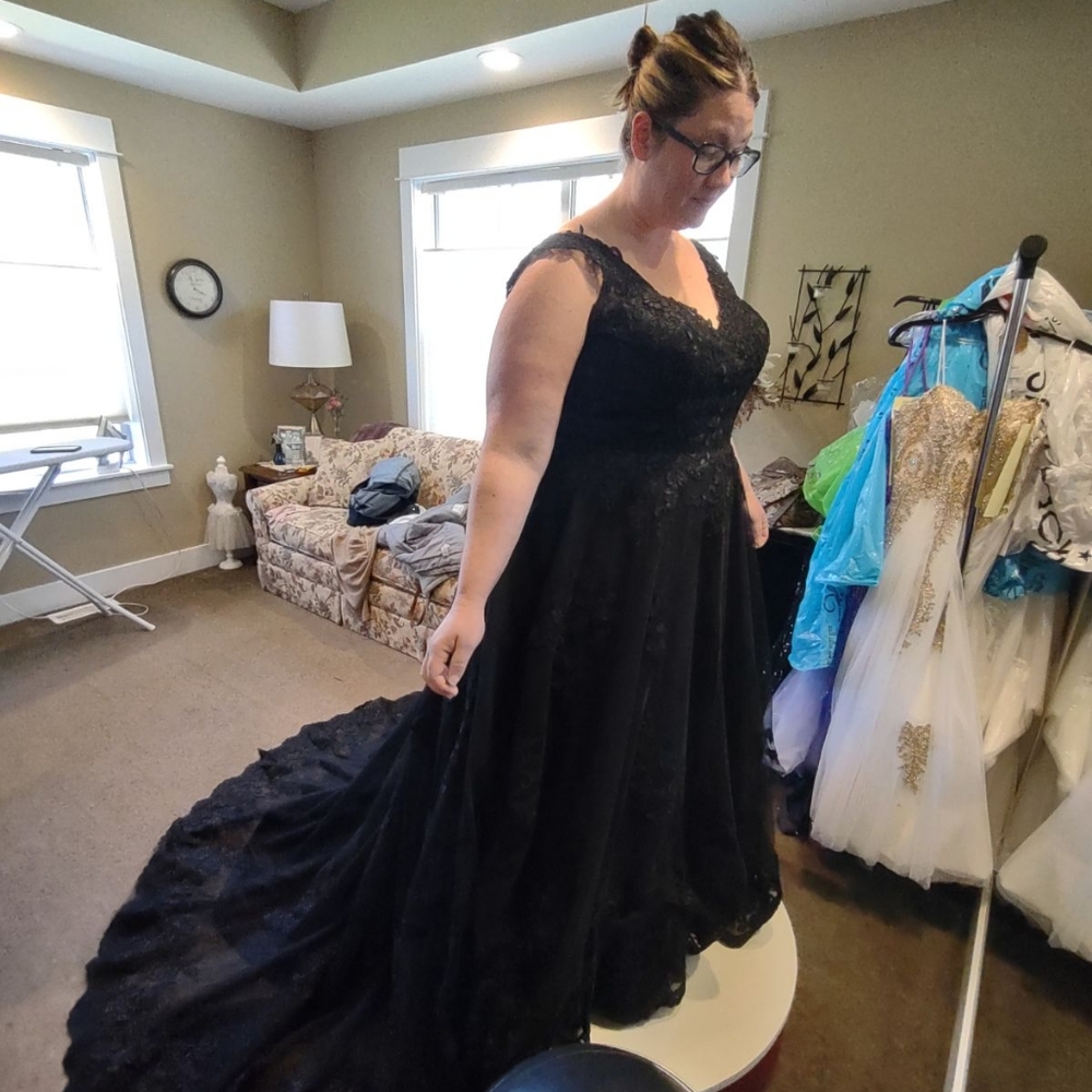 Davinci ball gown - Picture 2 of 4